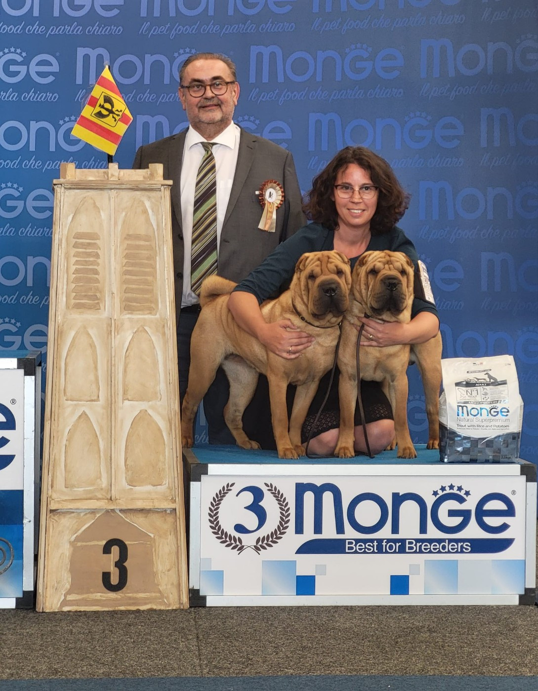 CH. Thor love & thunder du grain de beauté - CIM : 1er Excellent CAC CACIB - 3ème Best In Show Couple