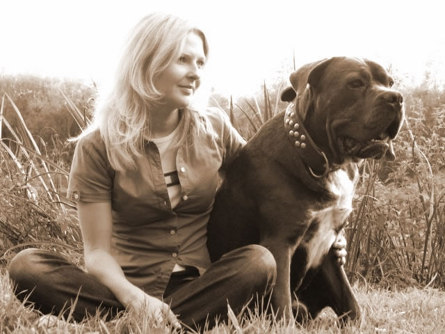 Publication : Dei Molossi D'eburon Auteur : Katja Chtuka