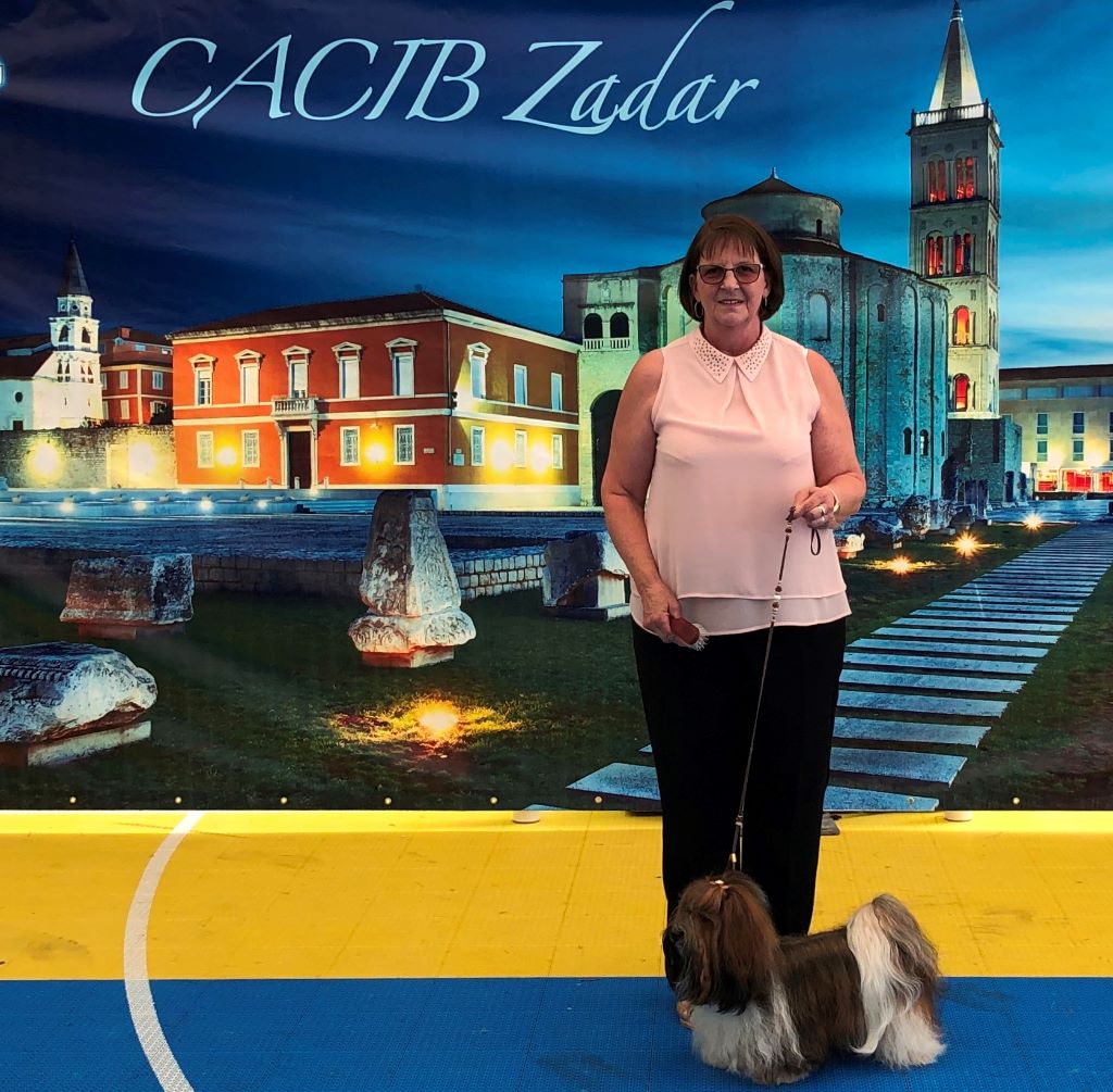 CH. Nina love de las flores de la vida - CAC-RCACIB