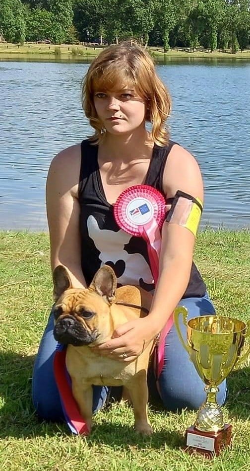 CH. Roxy Shamrock Cottage - 1er classe jeune femelle/ meilleur jeune /1er du groupe 9/ 3eme meilleur jeune