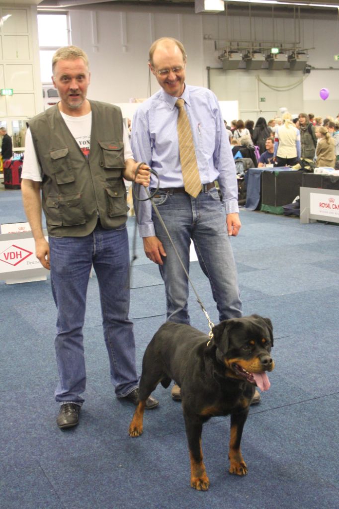 CH. Ebène du champ des louves - V1 Anw.Dt.Ch.VDH. Res CAC Working Class